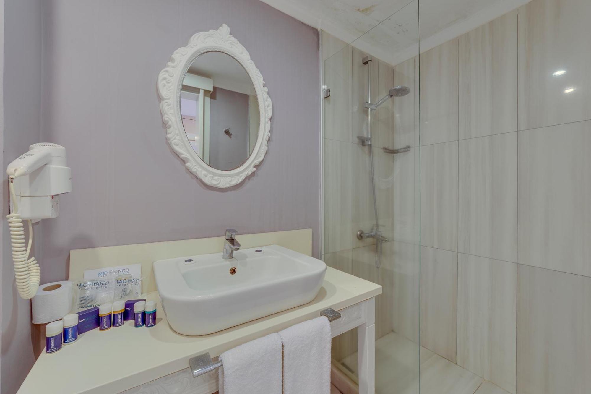 Ladonia Hotels Mio Mare Akyarlar Bagian luar foto