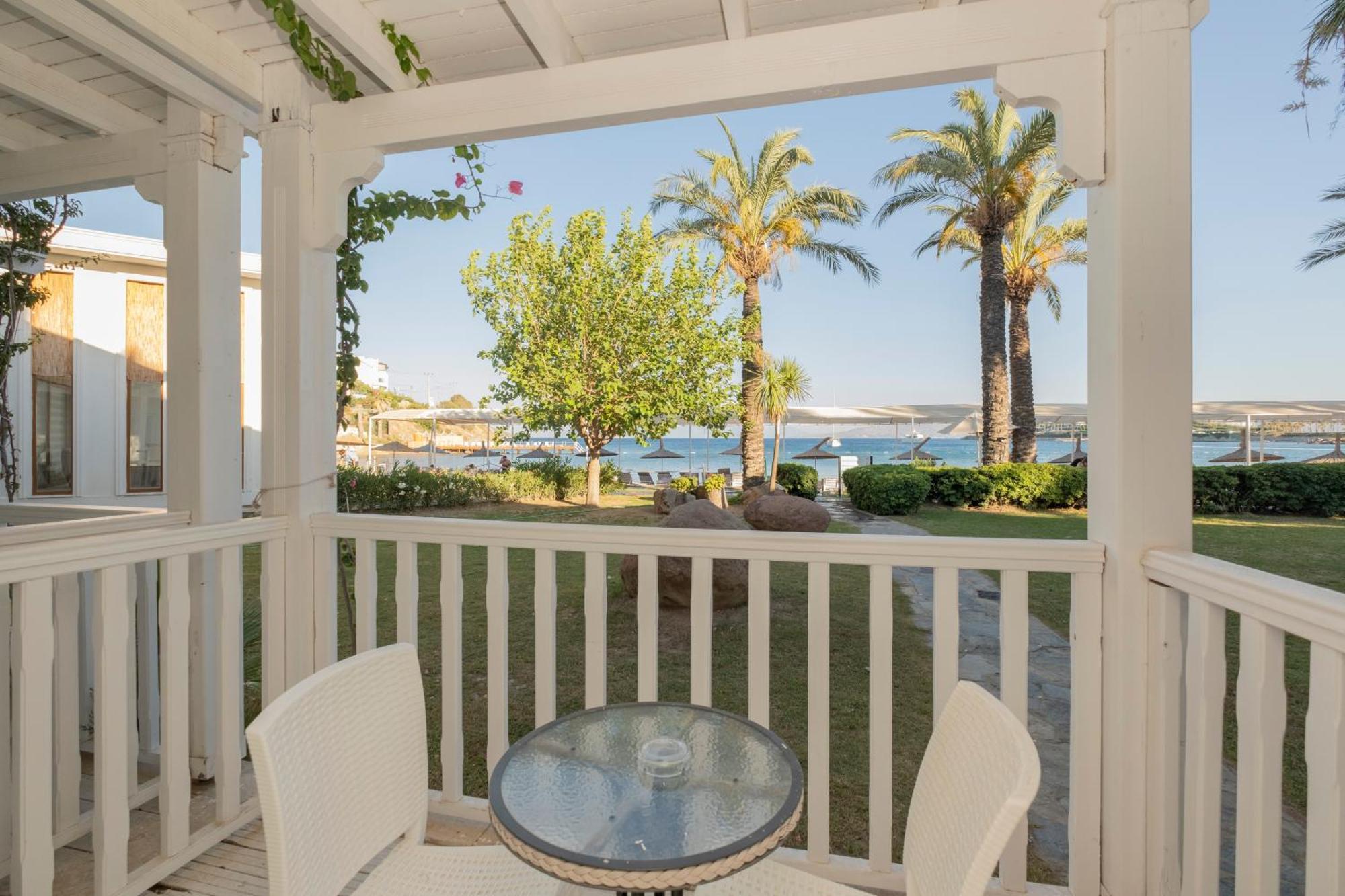 Ladonia Hotels Mio Mare Akyarlar Bagian luar foto
